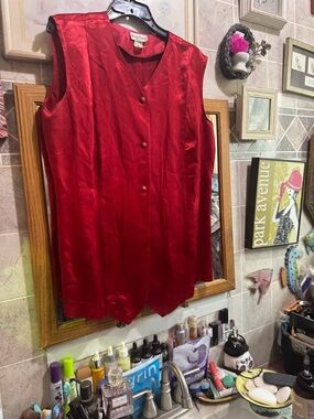 Design today vest shirt